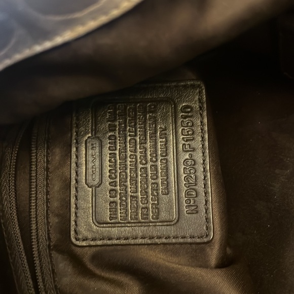 Coach Monogram Shoulder bag - Picture 10 of 11